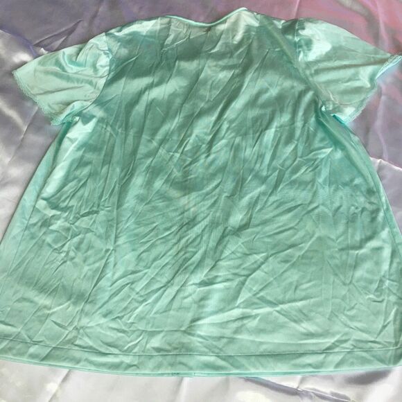 Vintage Vanity Fair Green Satin Pajama Top Button Up Nylon Made In USA Medium - Picture 11 of 11